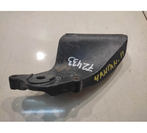 Опора АКПП (правая)