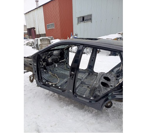 Порог со стойкой левый