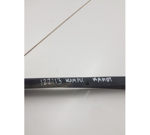 Уплотнитель капота