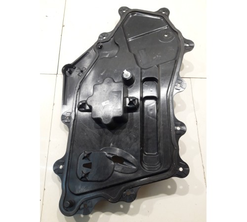 Панель двери (передняя, правая)