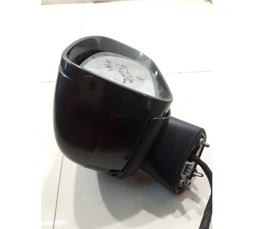 Боковое зеркало заднего вида (правое)