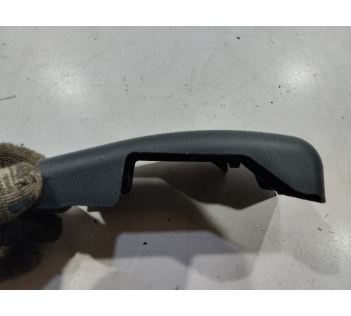 Накладка крепления сиденья задняя правая