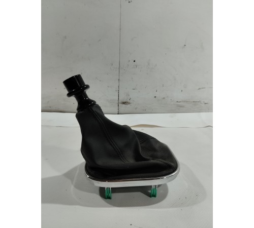 Кожух ручки переключения передач