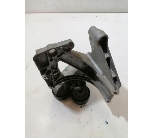 Кронштейн генератора