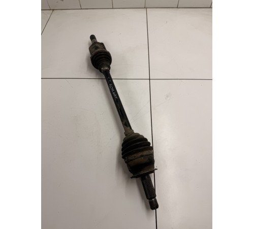 Привод (полуось) задний правый