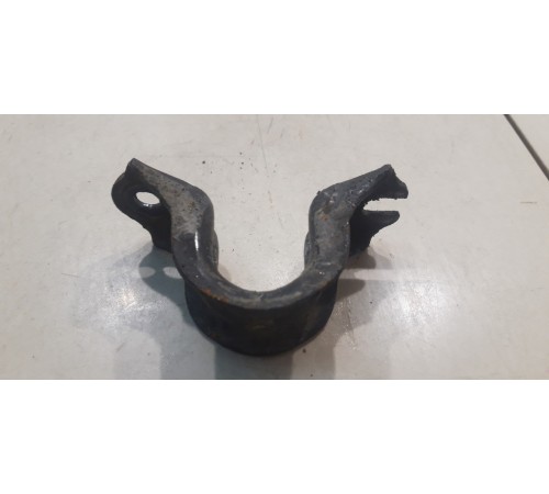 крепеж стойки стабилизатора (переднего)