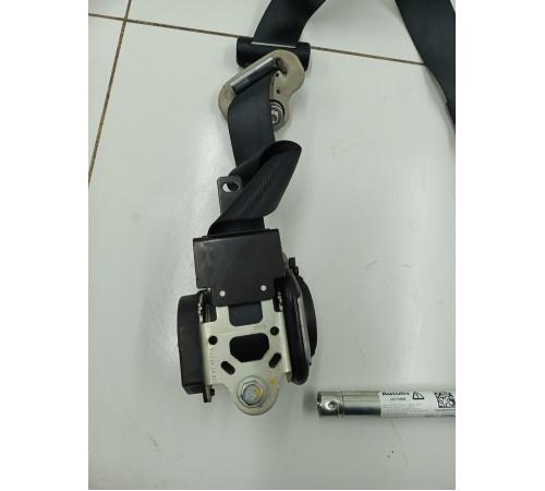 Ремень передний правый