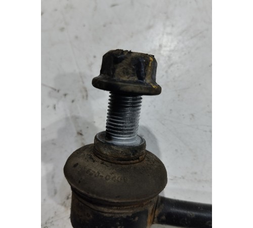 Стойка стабилизатора передняя