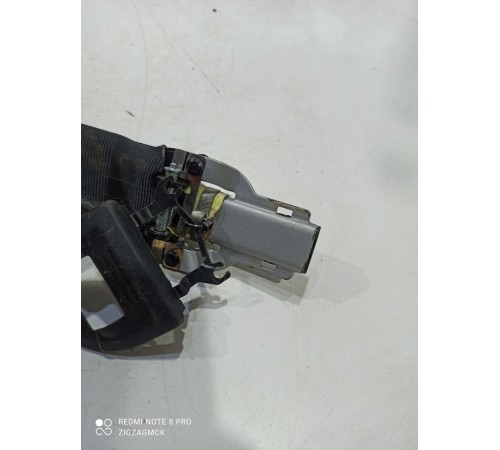 Ремень безопасности (задний левый)