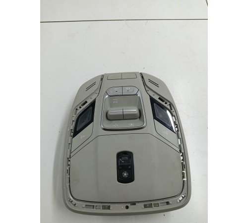 Плафон освещения салона