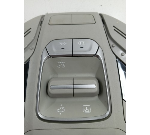 Плафон освещения салона