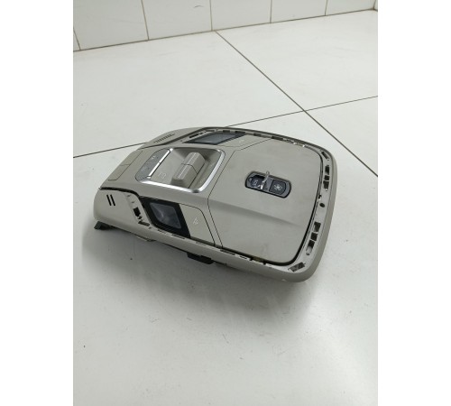 Плафон освещения салона