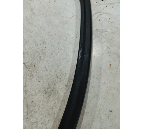 Накладка двери передняя правая