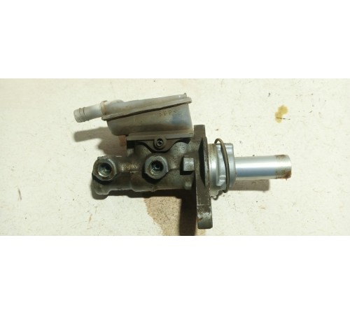 Главный тормозной цилиндр