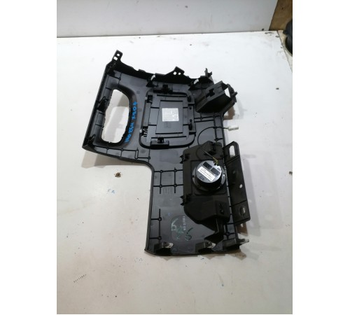 Накладка торпедо левая нижняя