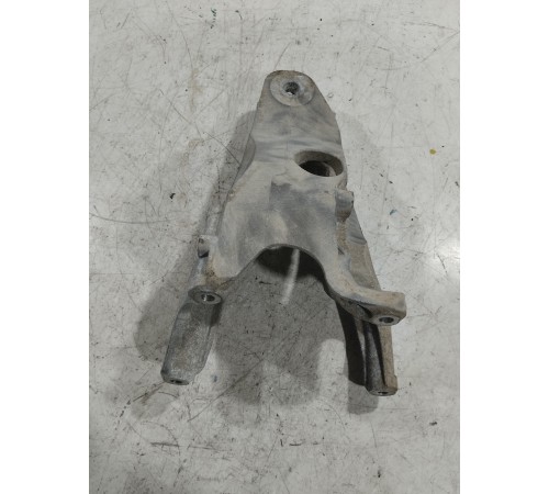 Кронштейн (крепление) двигателя задний