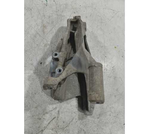 Кронштейн (крепление) двигателя задний