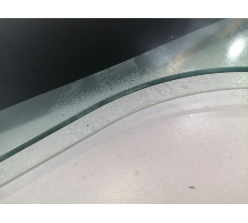  Стекло двери заднее правое