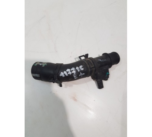 Патрубок радиатора с датчиком температуры