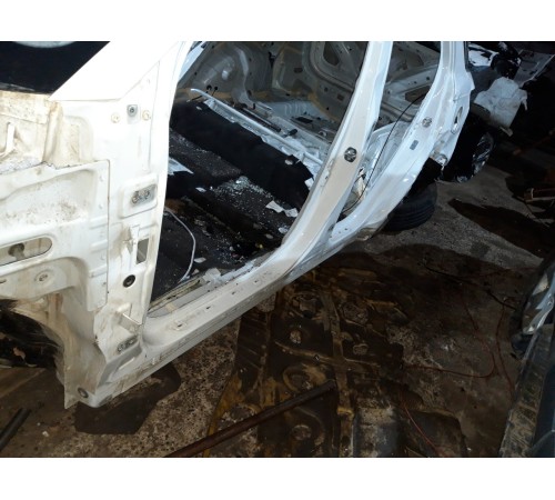 Порог со стойкой (левый)