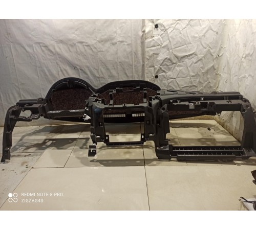 Торпеда(центральная панель салона)