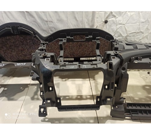 Торпеда(центральная панель салона)