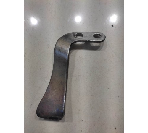 Кронштейн(крепление) катализатора правый