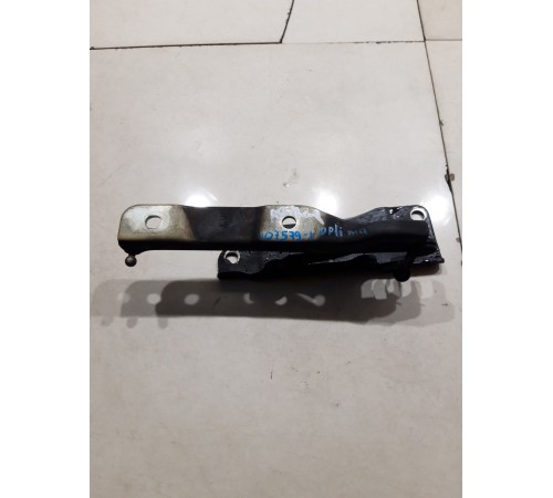 Петля капота (левая)