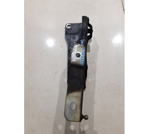 Петля капота (левая)