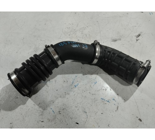 Патрубок воздушного фильтра