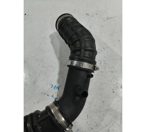 Патрубок воздушного фильтра