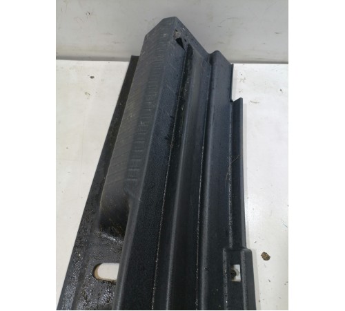 Обшивка задней панели багажника