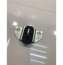 Петля багажника