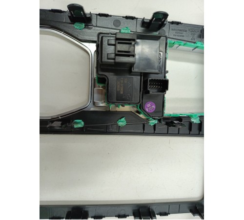 Кнопка ручного тормоза (блок кнопок)