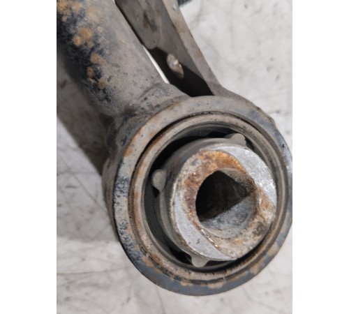 Рычаг подвески (задний левый)