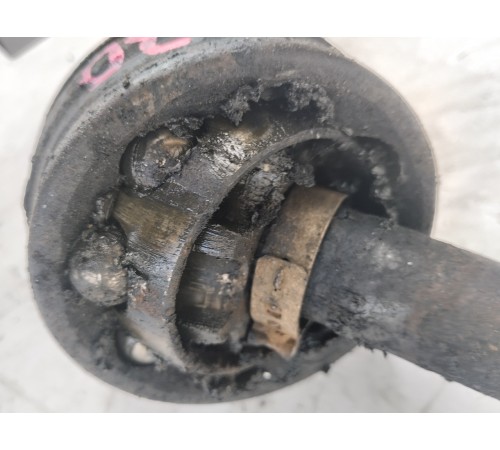 Привод (полуось) передний левый