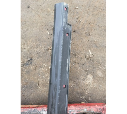 Накладка порога правая