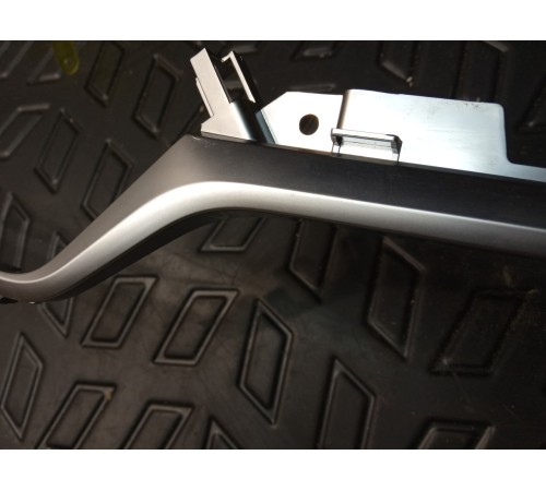 Накладка декоративная вторпеду правая с дефлектором