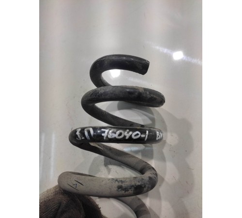 Пружина подвески (задняя, правая)