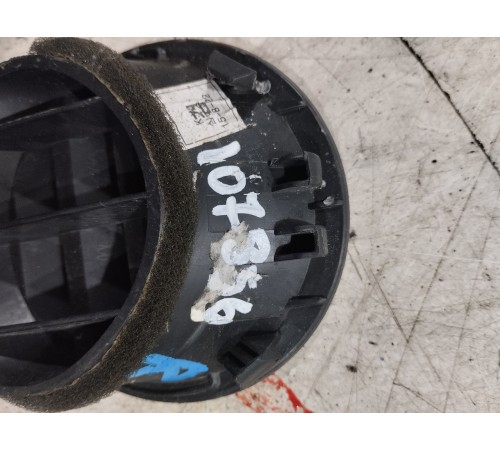 Воздушный дефлектор правый