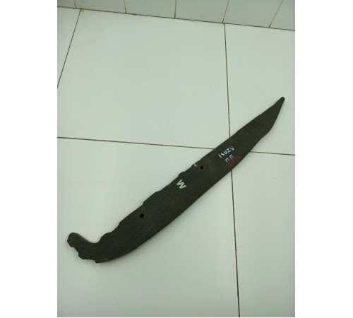 Уплотнитель пыльник крыла передний правый