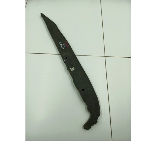 Уплотнитель пыльник крыла передний правый