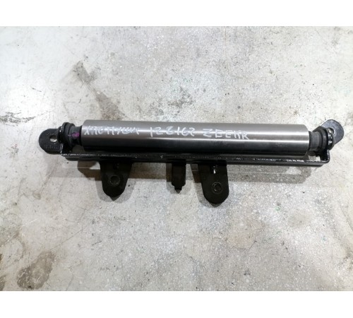 Противовес крышки багажника