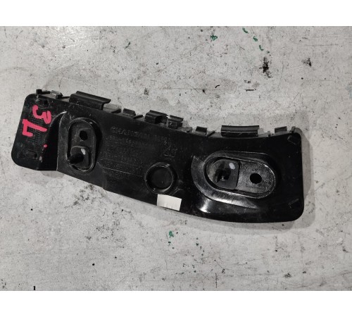 Кронштейн заднего бампера левый