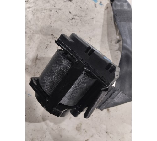 Ремень безопасности задний правый