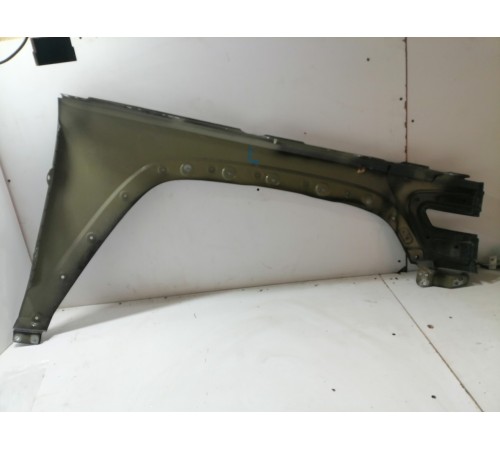 Крыло переднее левое