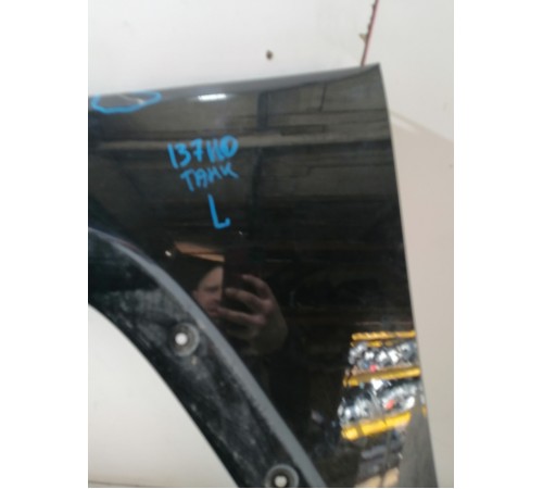 Крыло переднее левое