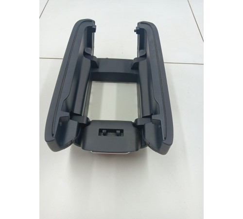 Подлокотник