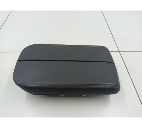 Подлокотник