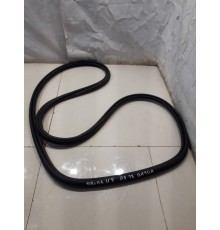 Уплотнитель двери (задний, правый)